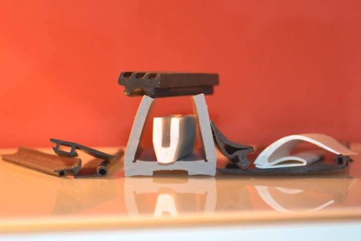 Joints extrudés caoutchouc Saint-Genis-Pouilly