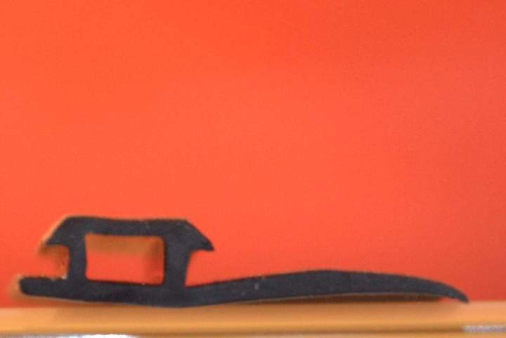 Profil caoutchouc Saint-Genis-Pouilly