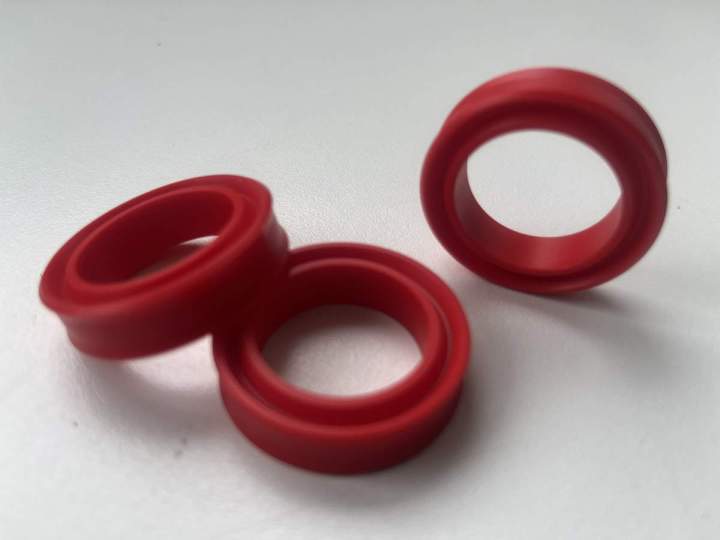 Pièces usinées en caoutchouc Saint-Genis-Pouilly